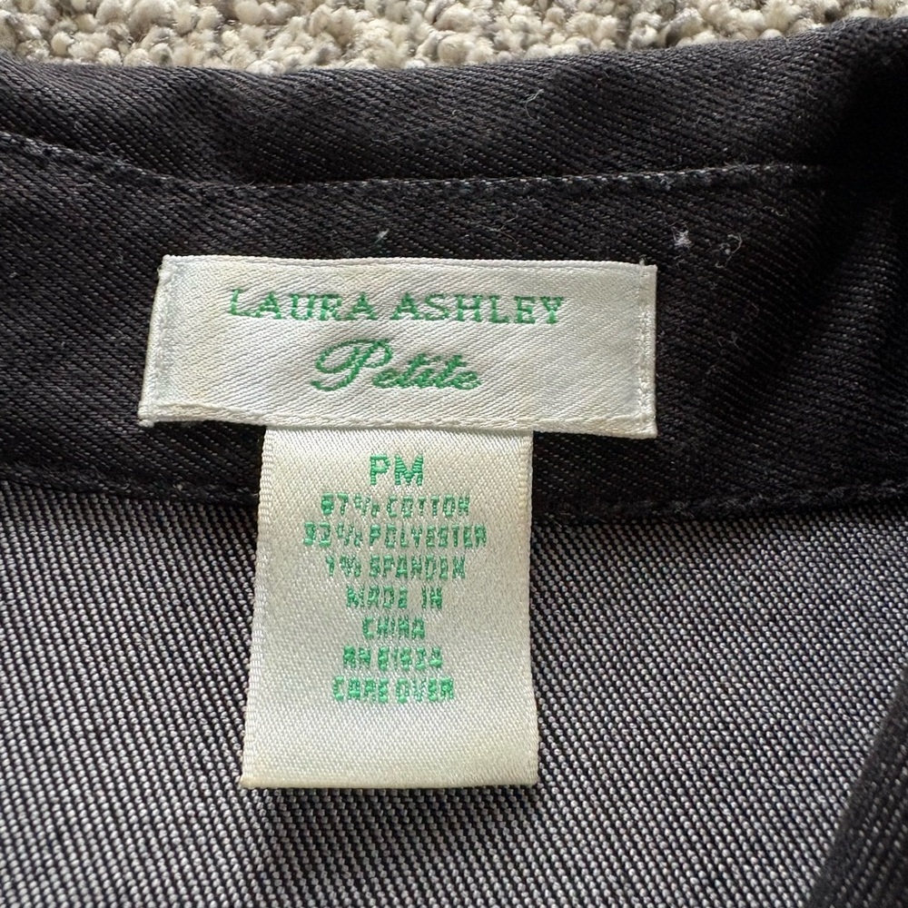 Women’s Black Denim Jacket - Picture 6 of 8
